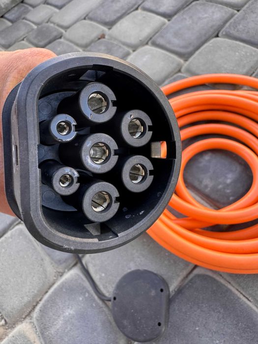 Кабель для заряджання автомобіля Type 2 (3 фази, 20A, 11 квт)