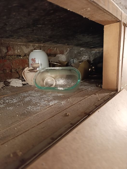 Віддам плитку,плафони,скло даром.Самовивоз.