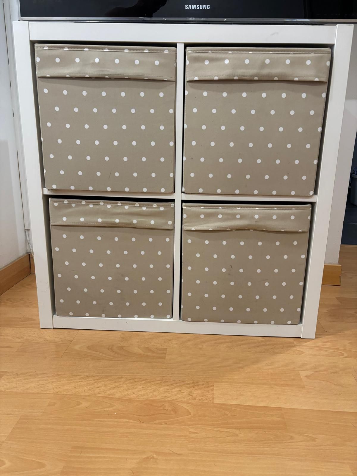 Cubo com "gavetas"
