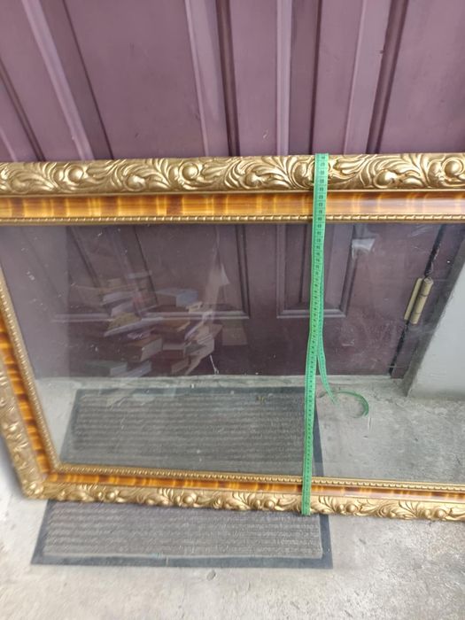 Stara vintage duża Złota ornamentowana rama z szkłem na obraz