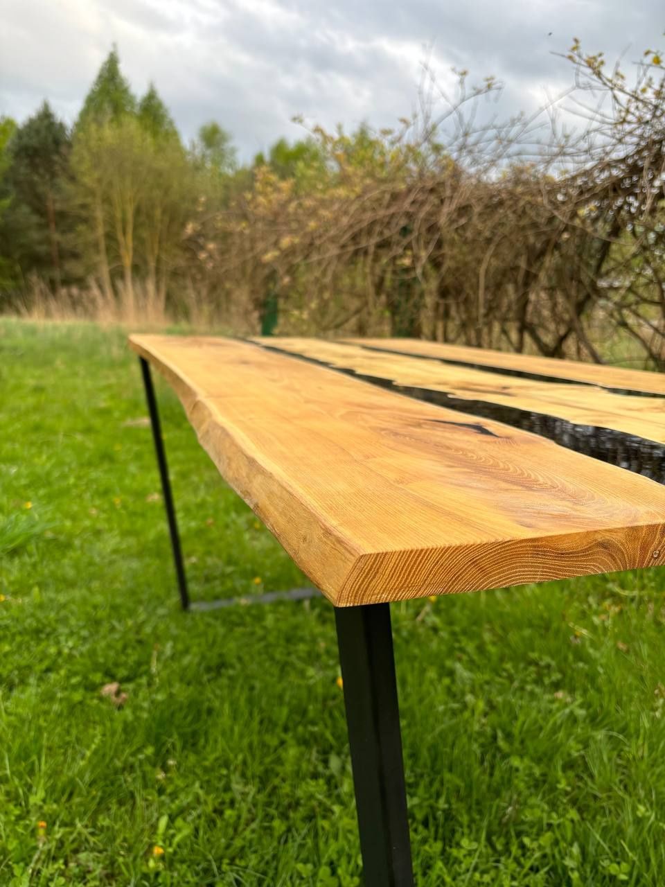 Stół drewniany (akacija)
