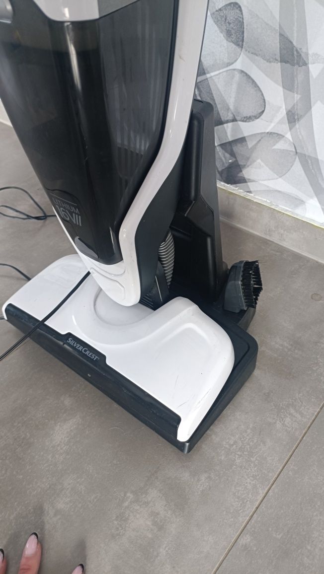 Zestaw Robot sprzątający i odkurzacz
