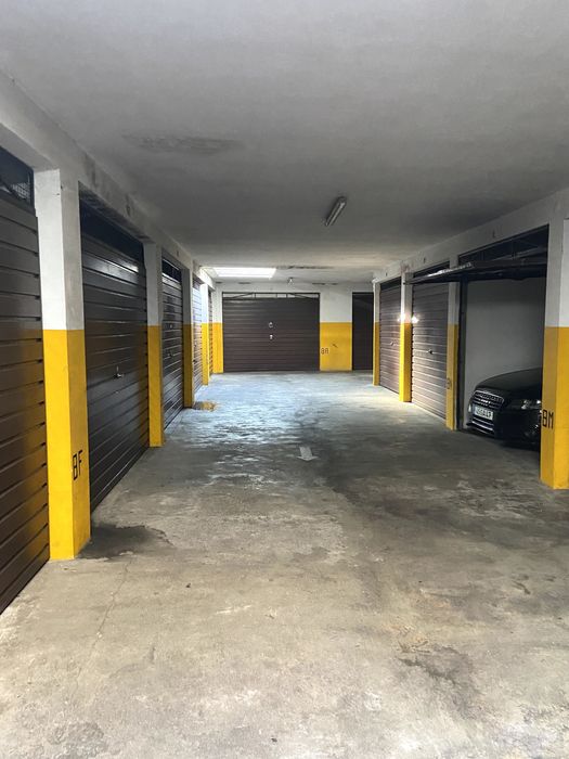 Garagem fechada / box