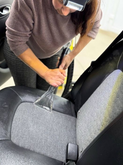 Хімчистка салону авто, озонування. Детейлінг. Дешево, швидко і якісно!