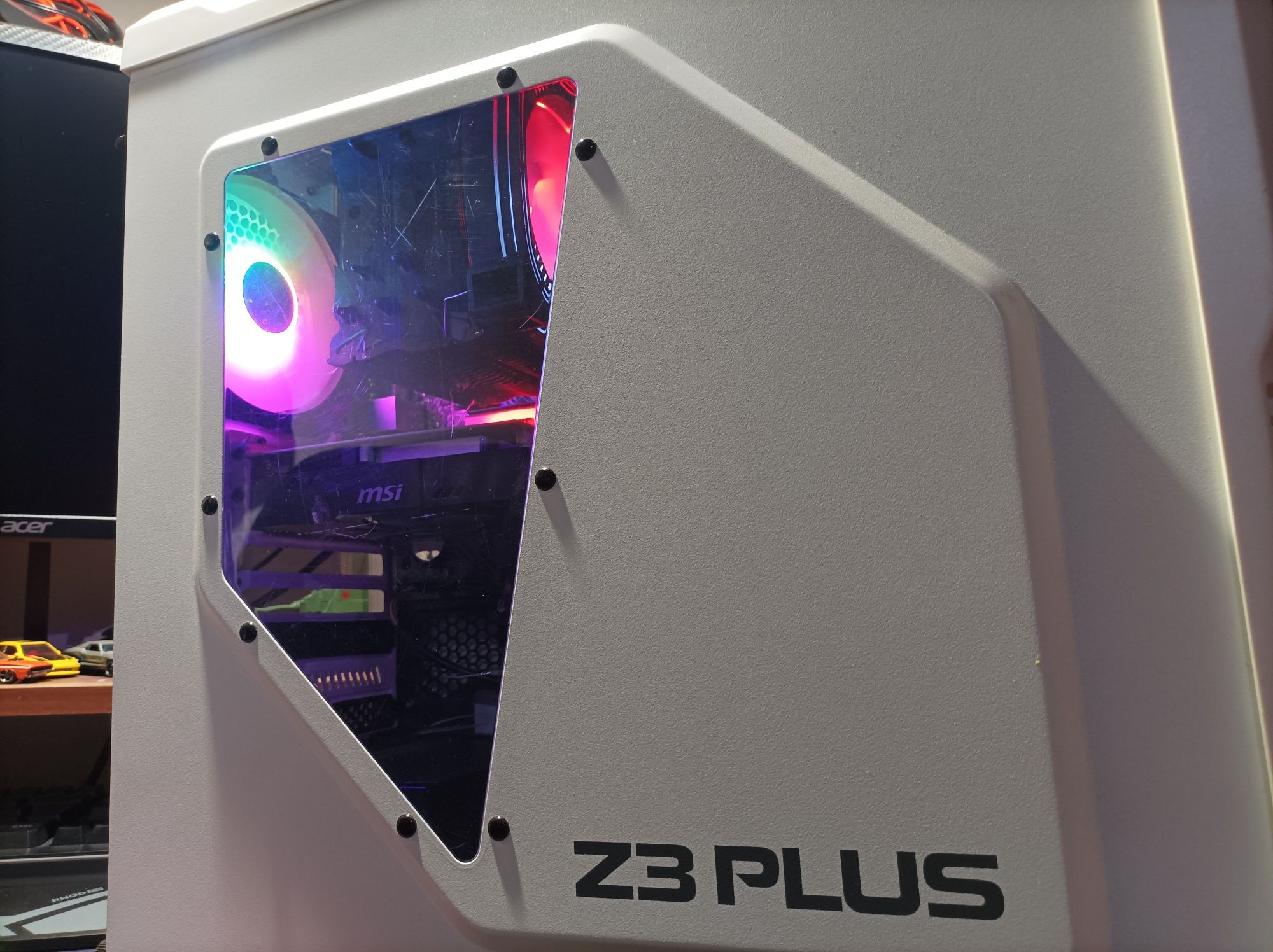 Komputer stacjonarny i3 10100. 16 GB DDR 4 m2 256GB RX 560 4 GB RGB