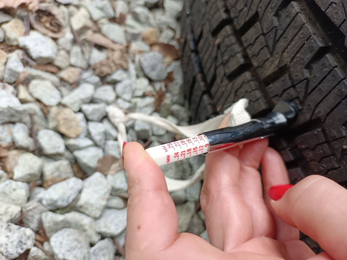 Koło z felgą 205/75R16 Continental wielosezon jak nowa bieżnik 9 mm