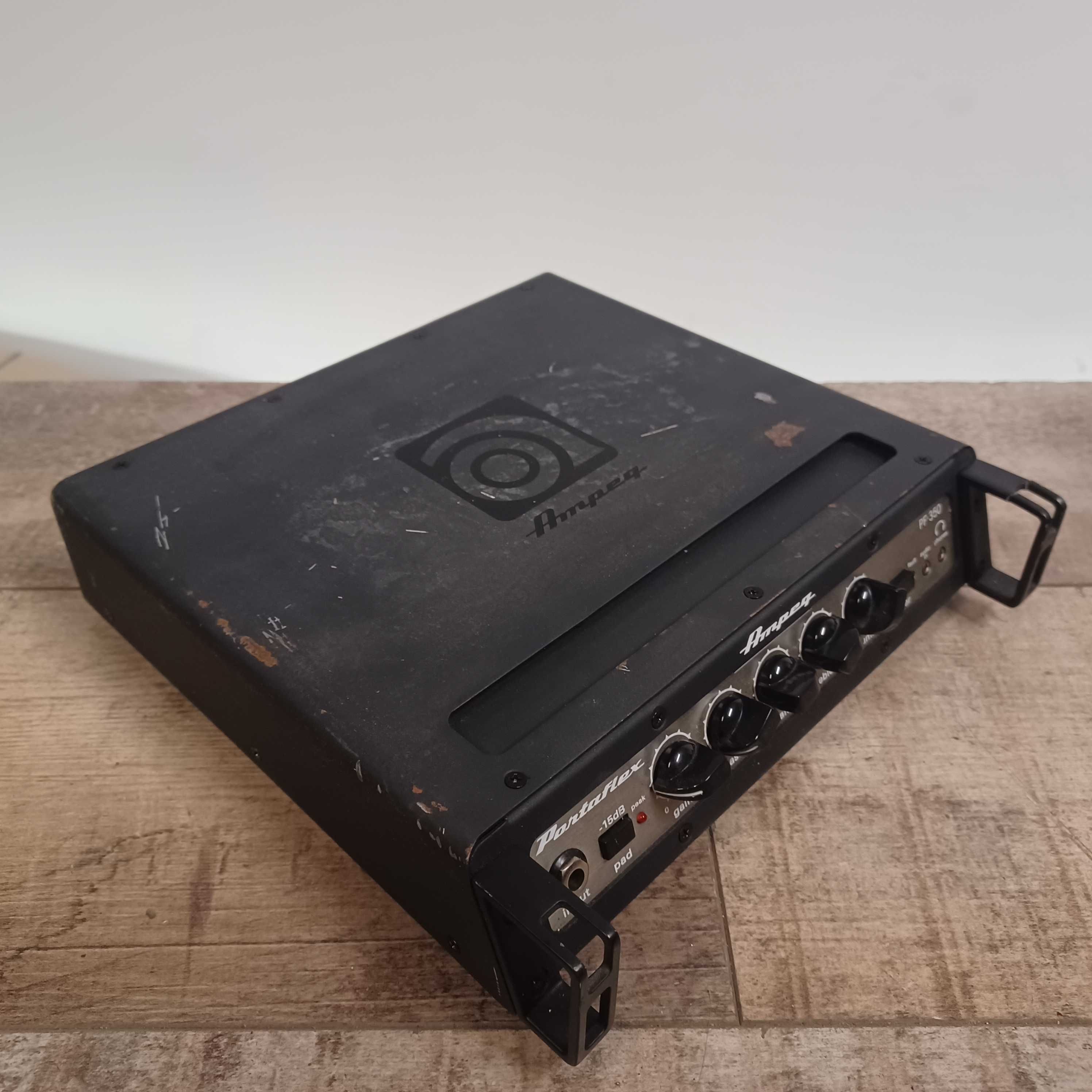 Ampeg Portaflex PF-350 lekki head basowy
