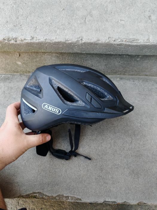 Велошлем abus urban 3.0 ( 52-58 см)