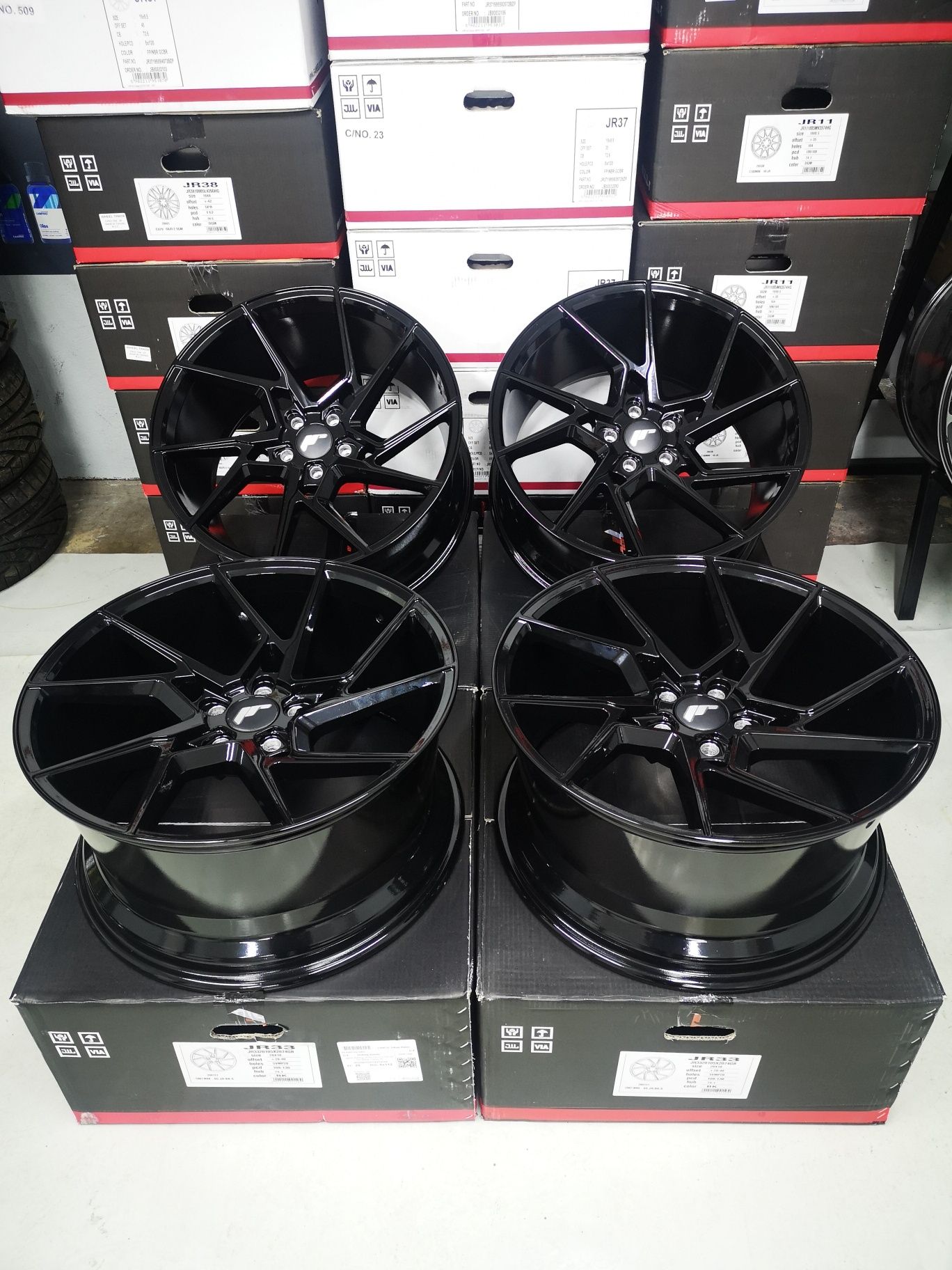 Felgi Japan Racing JR33 20" 10" 20x10 ET25 5x112 Audi A5 S5 RS5 i inne