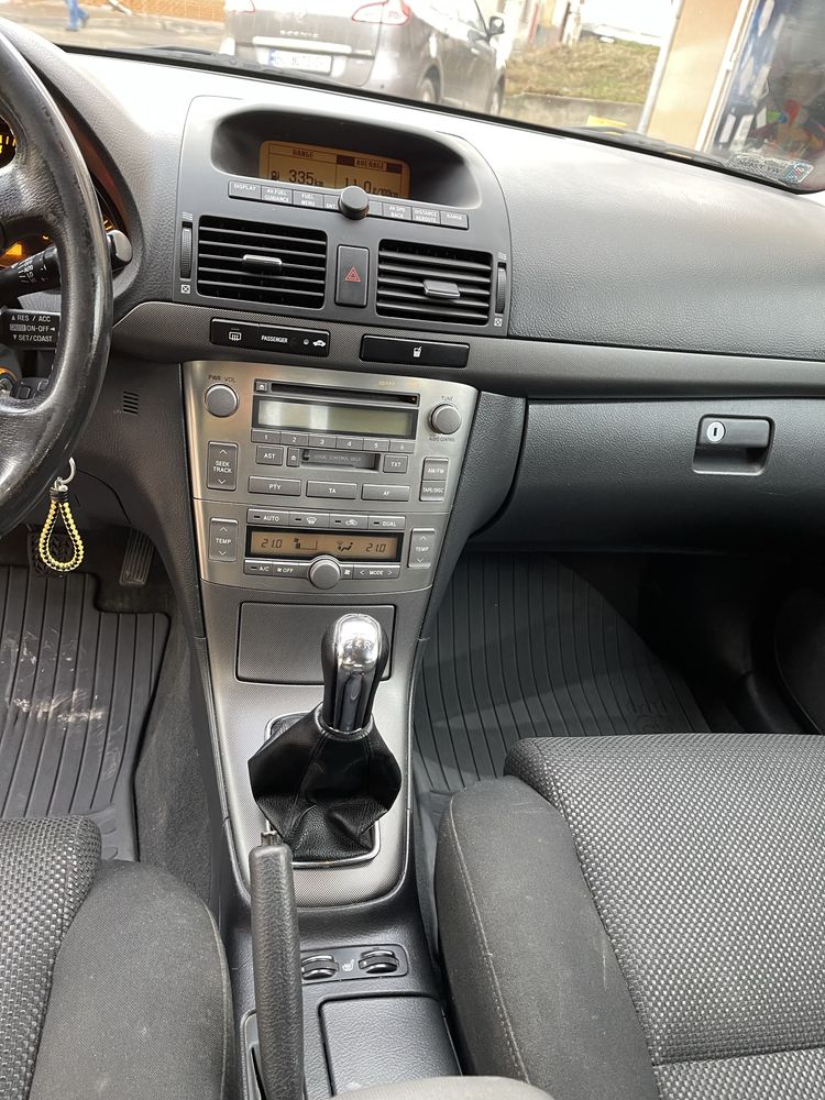 Toyota Avensis 2.0