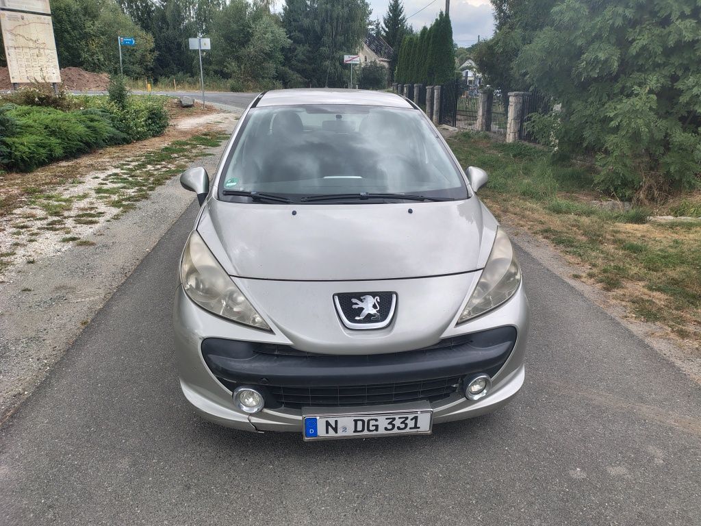 Peugeot 207 1.4 2009r