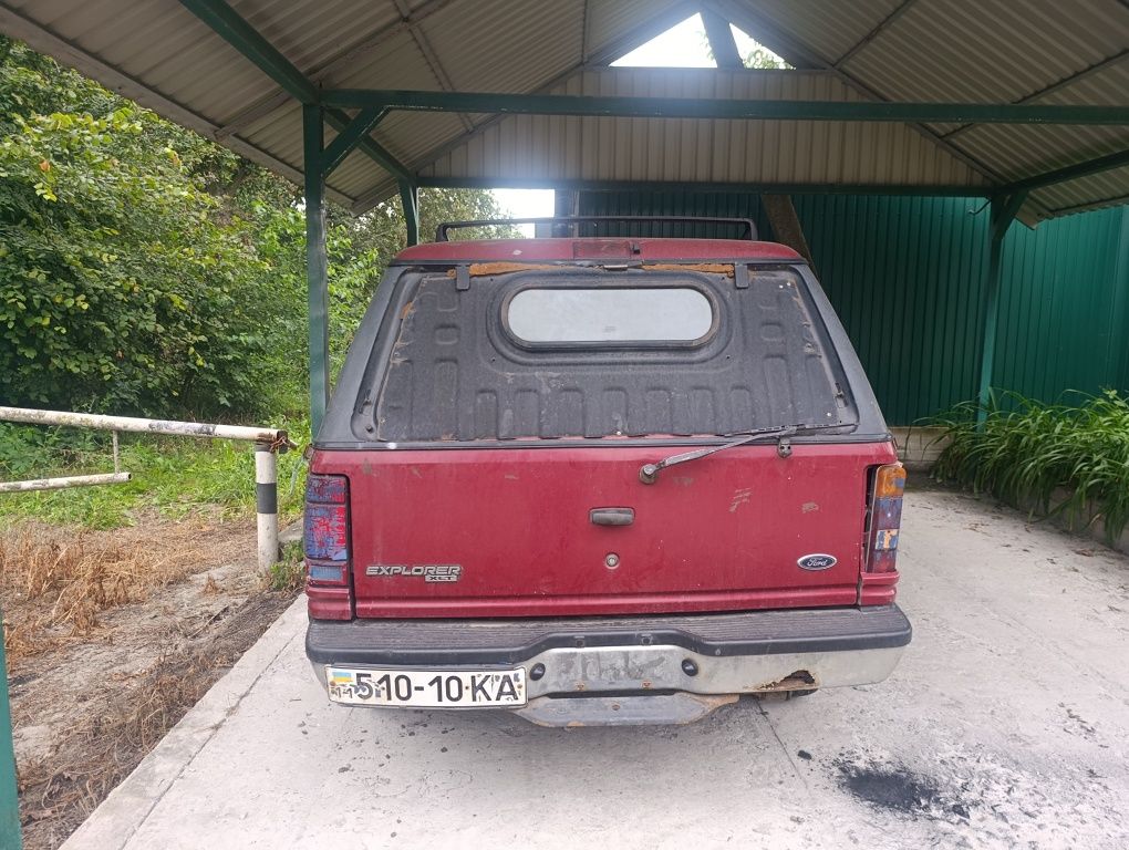 Продам Автомобіль Форд Експолер 1994 року.