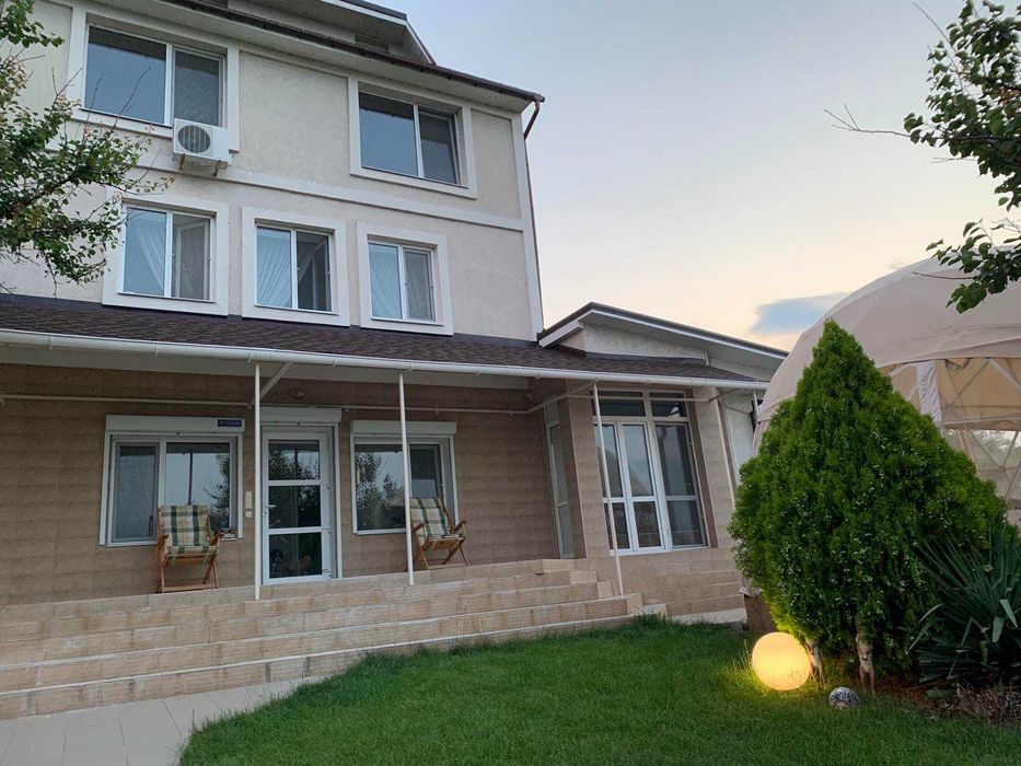 От хозяина продается 3 этажный дом от хозяина (Хаджибей , Отрадово 3)