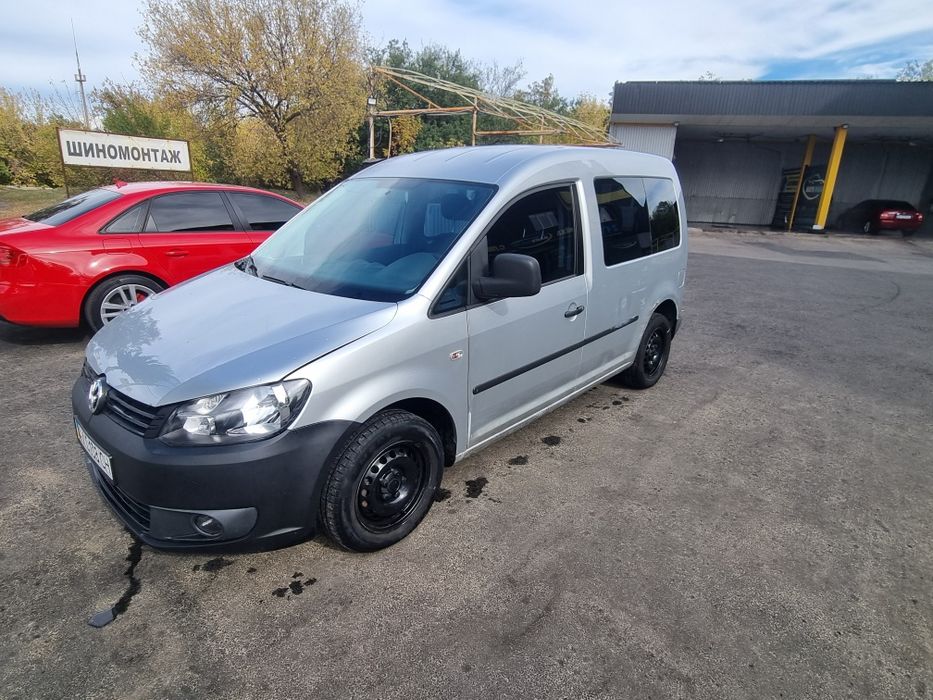 Продам VW CADDY  оригинальный пассажир декабрь 2010г.в.010ш