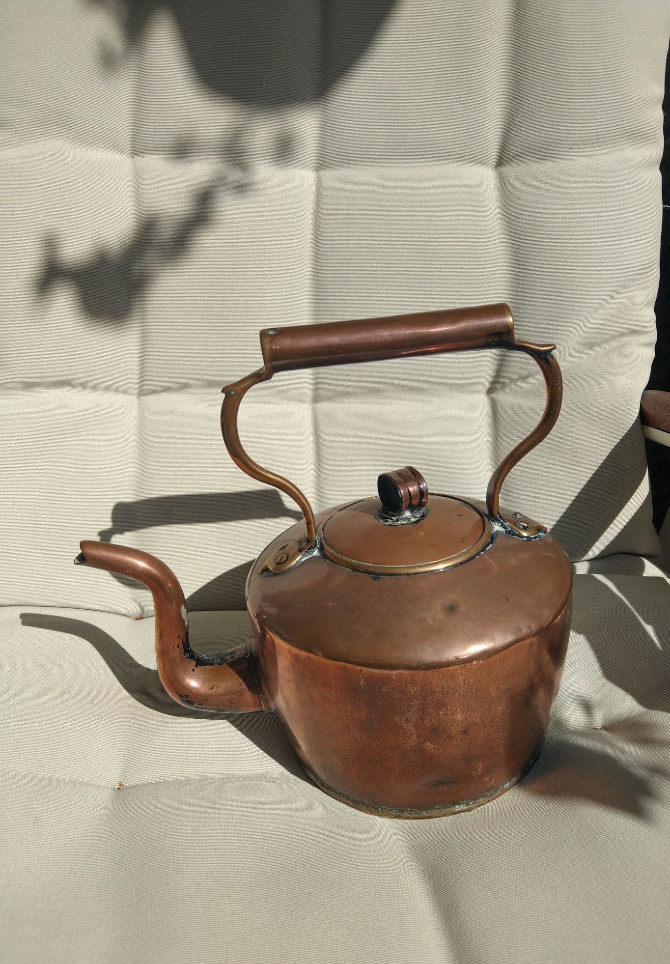 XIX w. Angielski stary czajnik sagan miedziany
Antyk Dekoracja