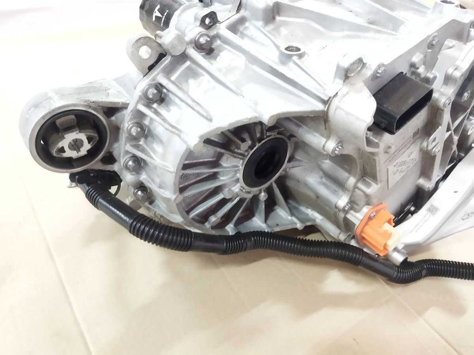 Електродвигун задній Tesla Model 3 2020-2024 108569320F
