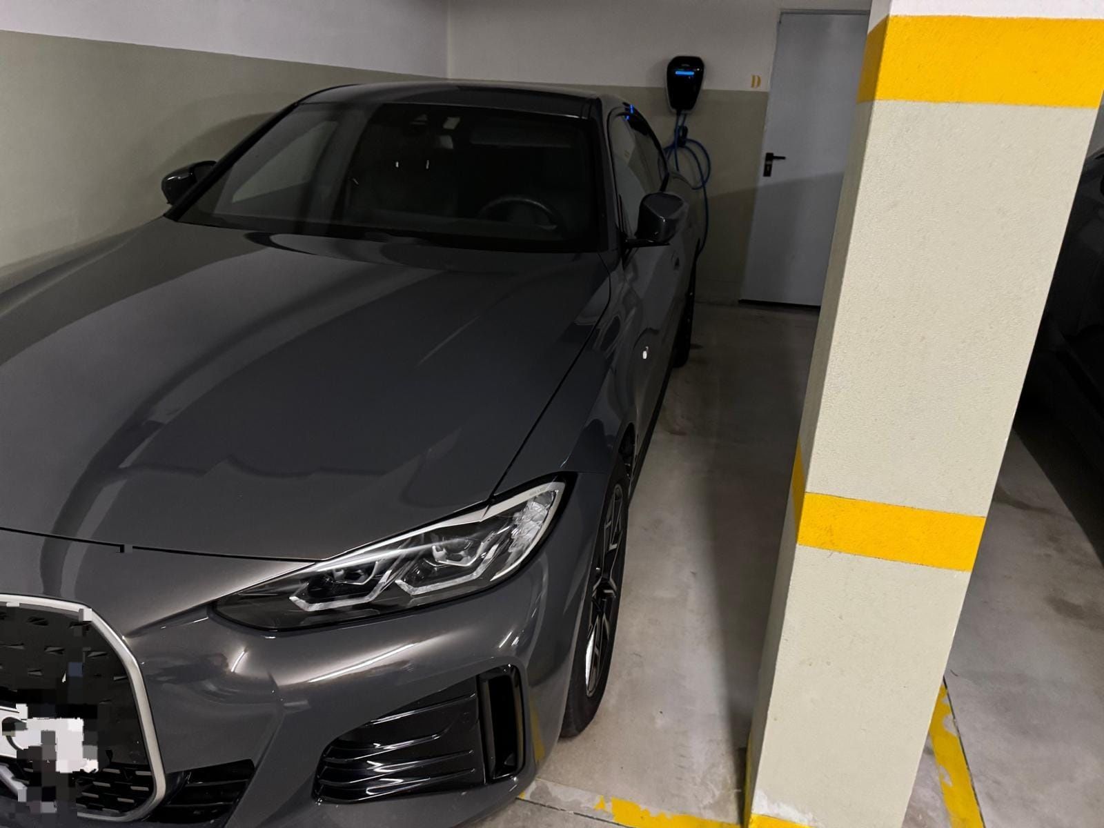 Vendo BMW i4 100% elétrico — conforto, potência e tecnologia de ponta