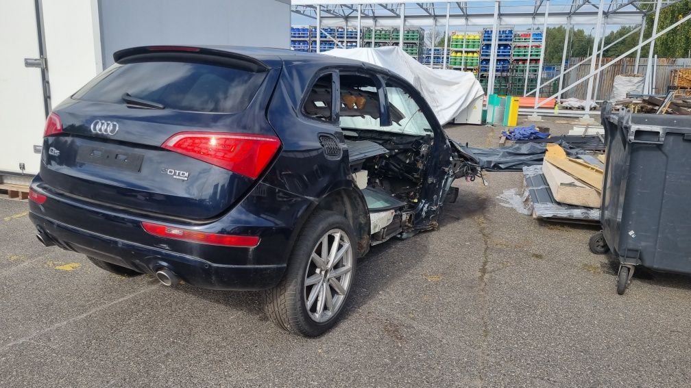 Audi Q5 Drzwi prawa strona lewy tył