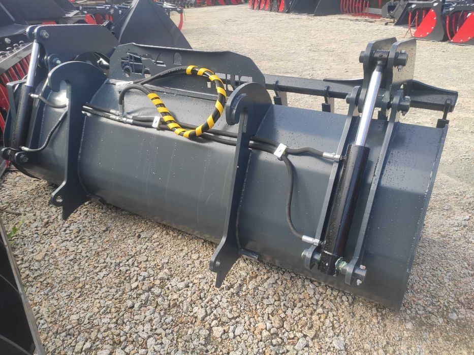Krokodyl Łyżko-krokodyl kuty palony do ładowarki Manitou JCB Merlo