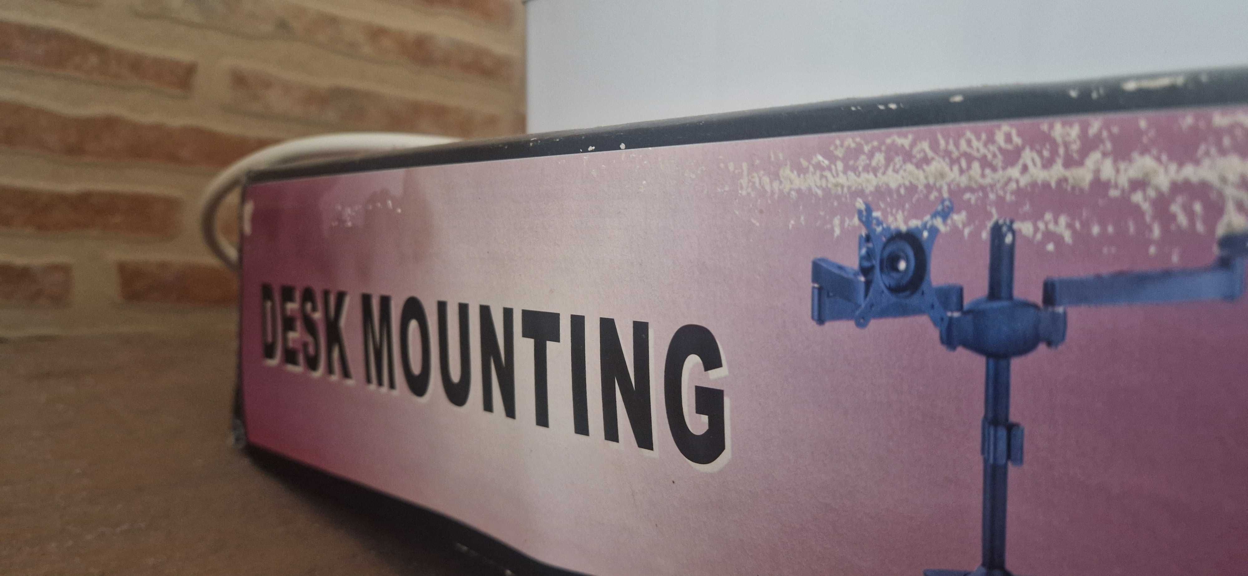 Suporte duplo para monitores