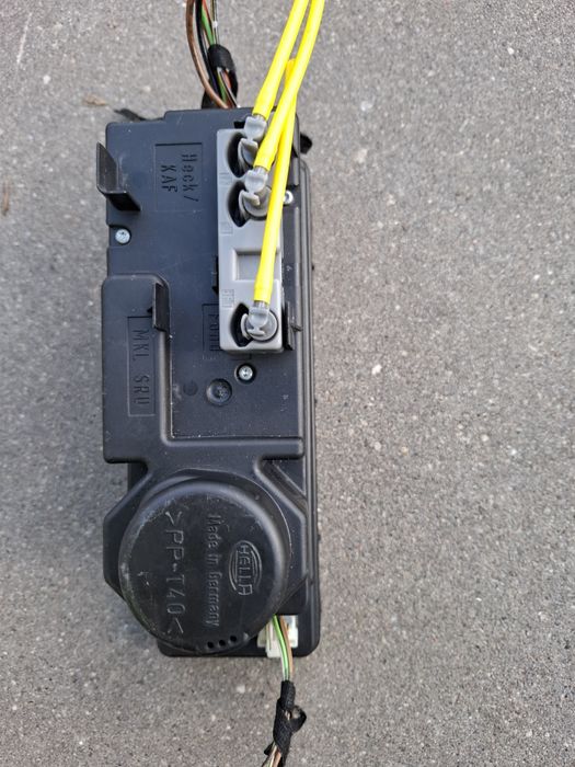 Pompka centralnego zamka Mercedes SLK, itp.