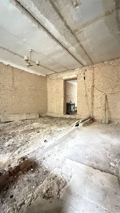 Продаж 2 кімнатної квартири по Є.Тельнова