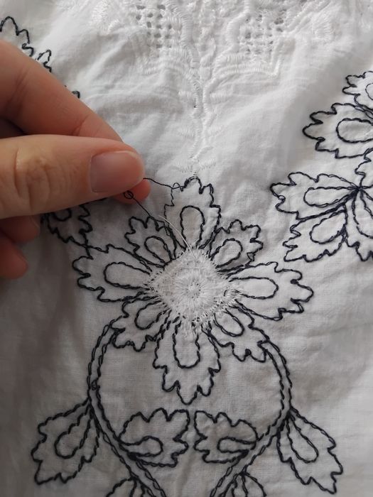 Biała haftowana bluzka hiszpanka/off shoulder bawełna r. uni (S/M)