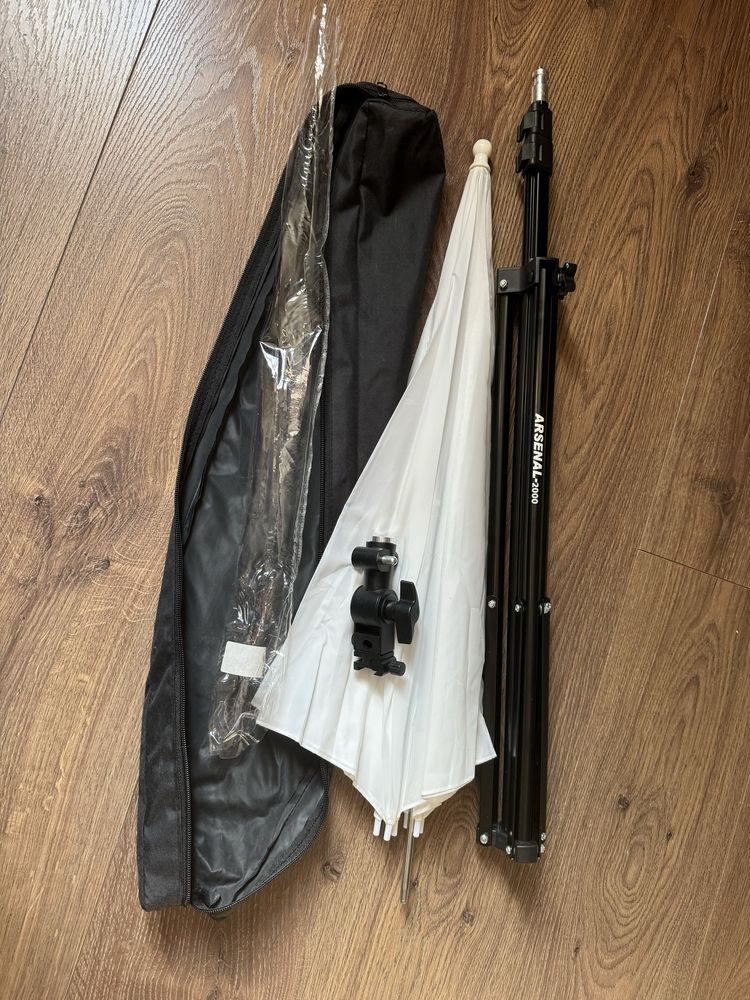 Стойка arsenal-2000 с зонтом и креплением для вспышки