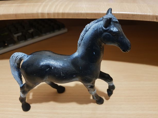Вінтажна іграшка Imperial 1975 року, чорний кінь imperial toy