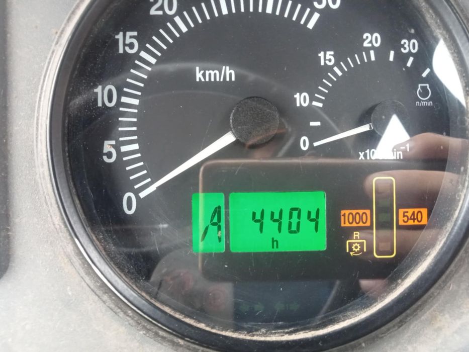 Belarus 1025 MTZ Pronar 4404mth