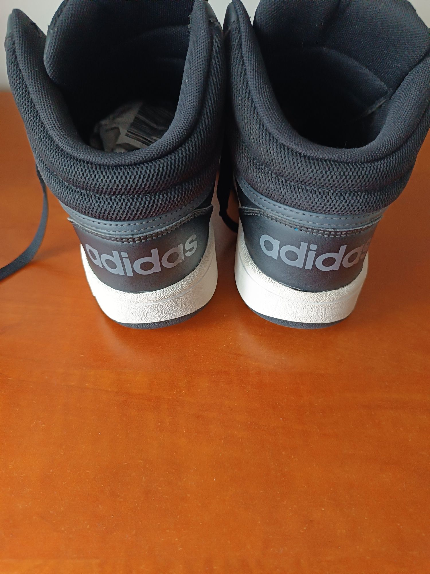 Buty chłopięce Adidas 36