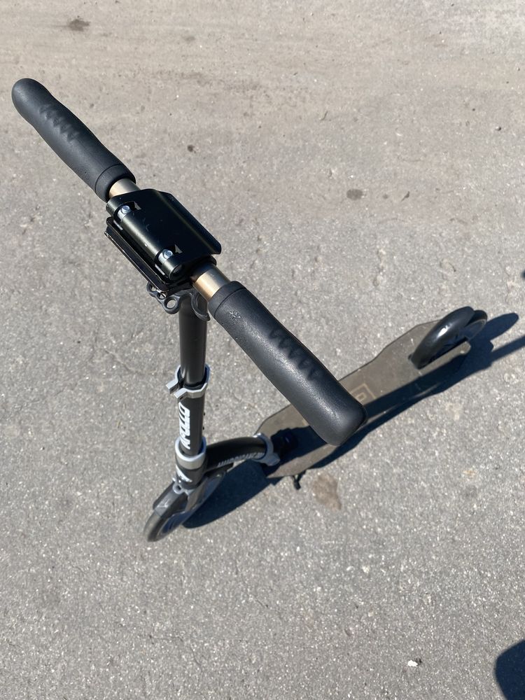 Самокат Apollo Hurricane Pro 230mm
