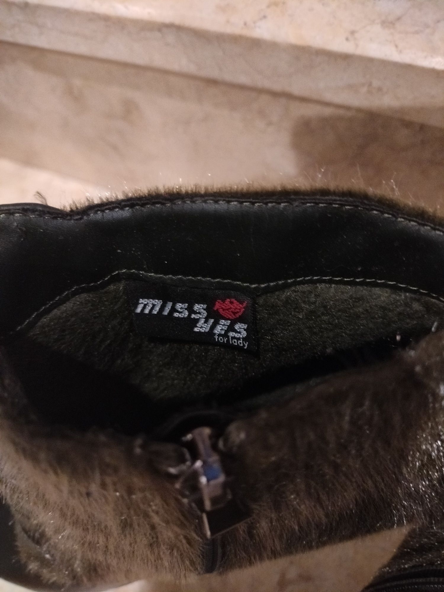 Bota NR 39, muito bonitas