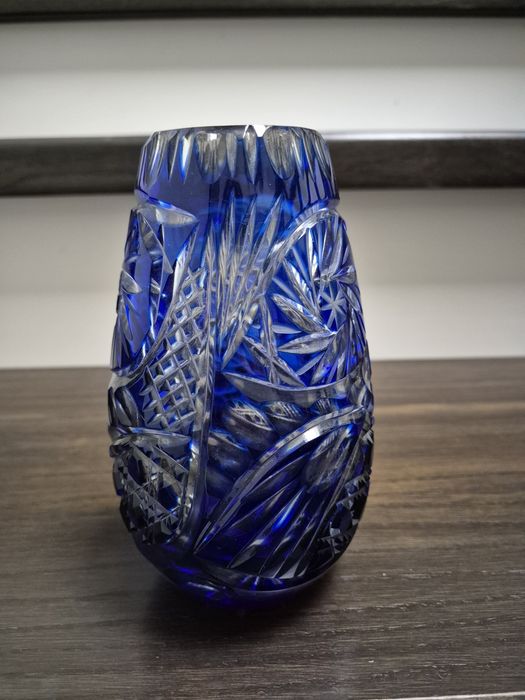 Wazon kryształowy kobaltowy chabrowy niebieski flakon