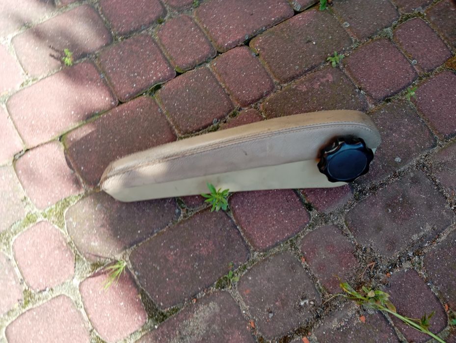 Podłokietnik fotela pasażera lewy Mercedes Vito V klasa W638