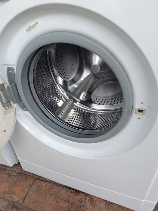 Пральна машинка indesit IWSE6128