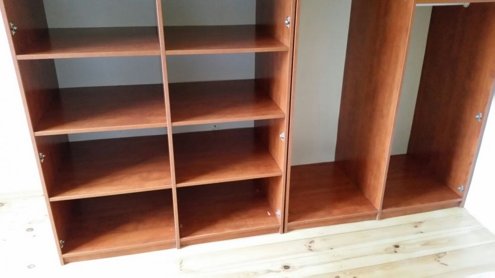 Szafa pokojowa- bardzo pojemna