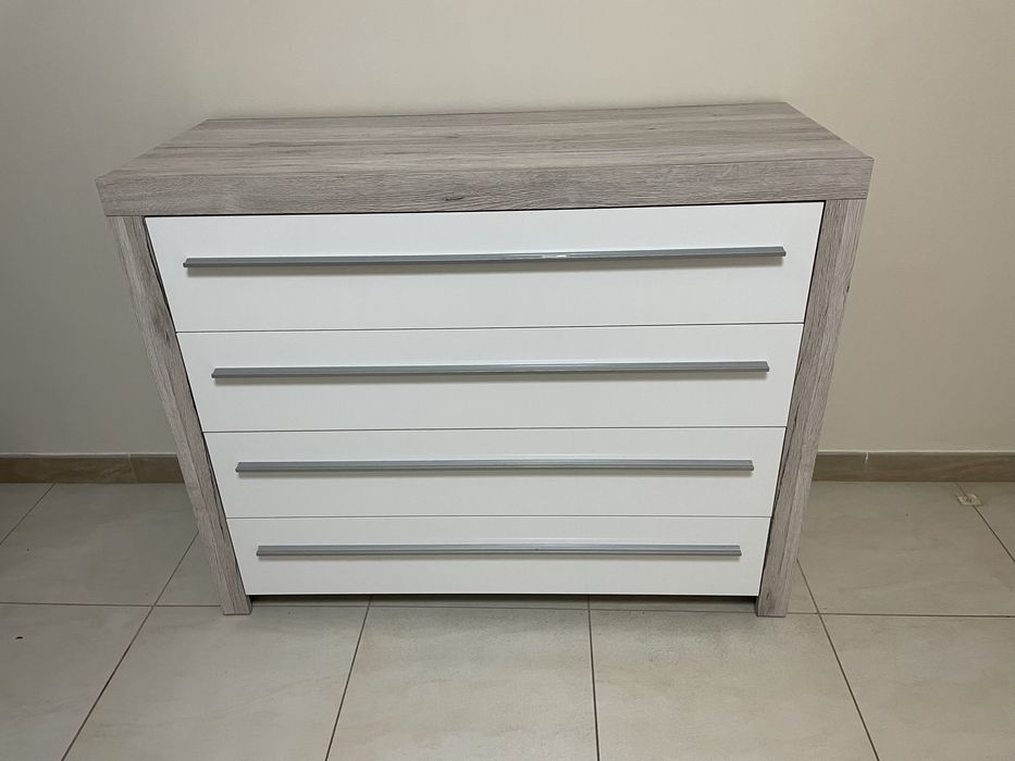 Quarto completo em bom estado