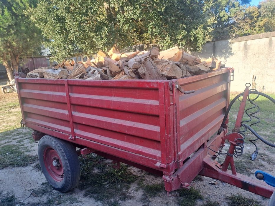 Reboque agricola tri basculante
