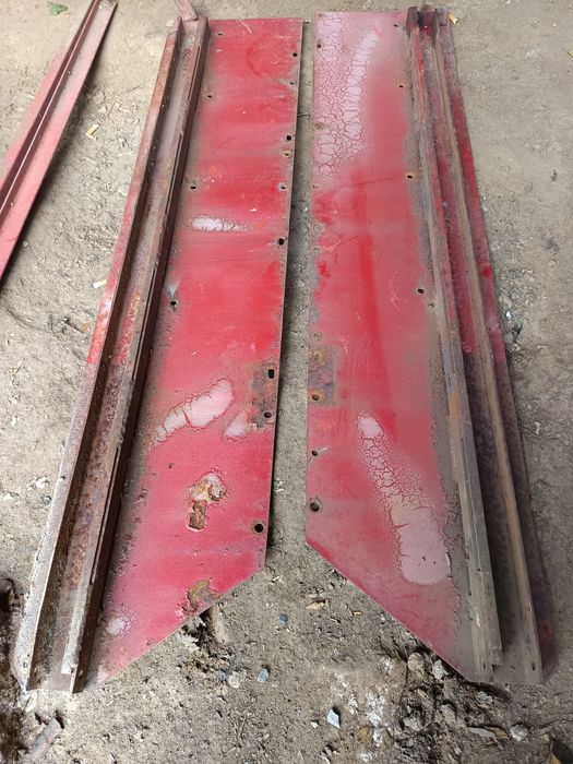 Sieczkarnia  słomy  do kombajnu Massey Ferguson 520 i pochodnych