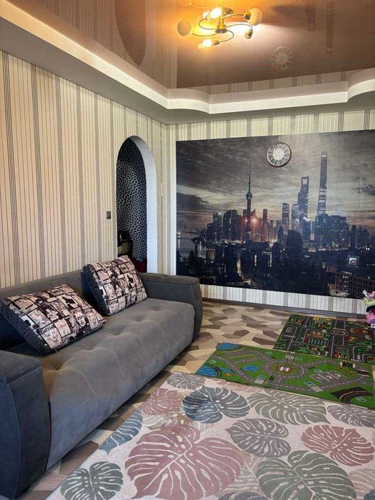 Продам 1к квартиру Метро Индустриальная Кап.ремонт. 5й\9ти