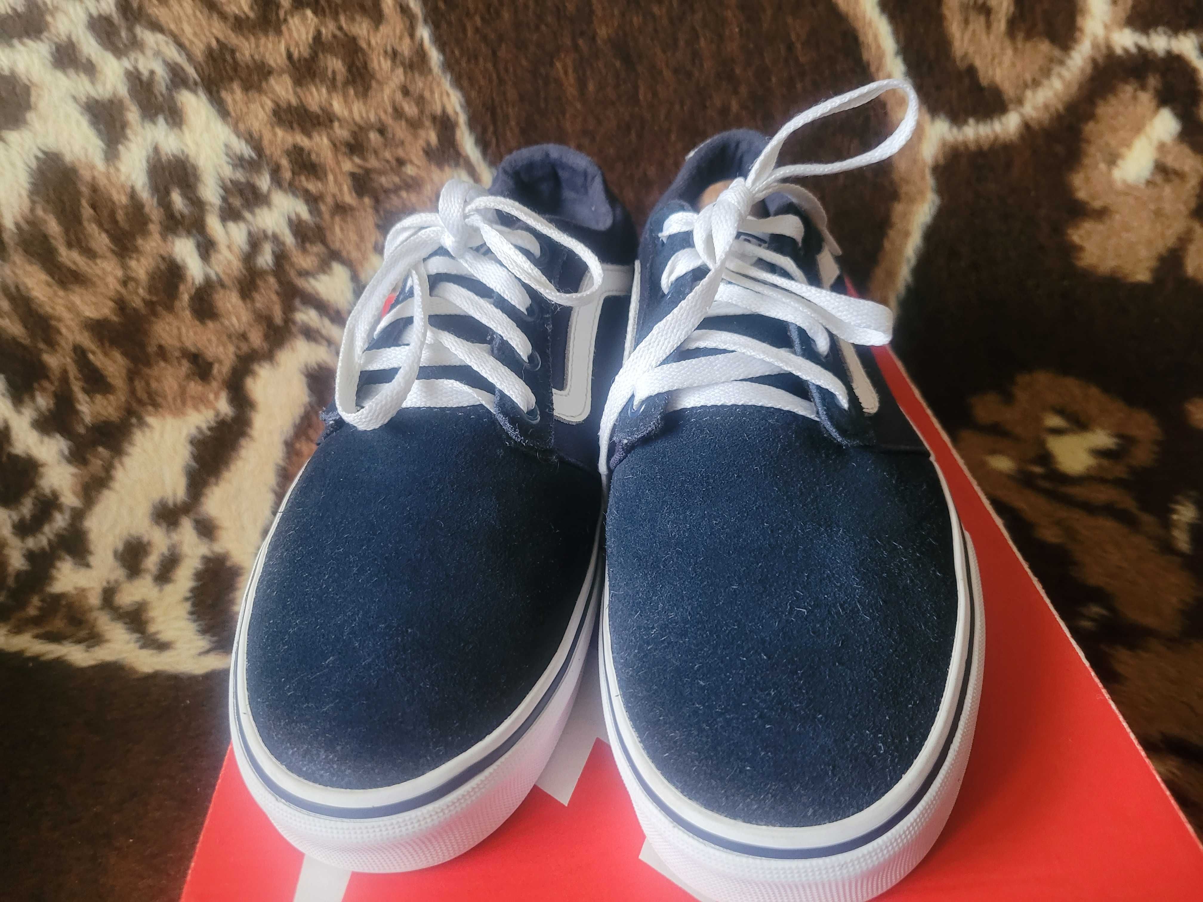 Mega sportowe trampki Vans Old skool r.42 wkł.27 cm zamsz