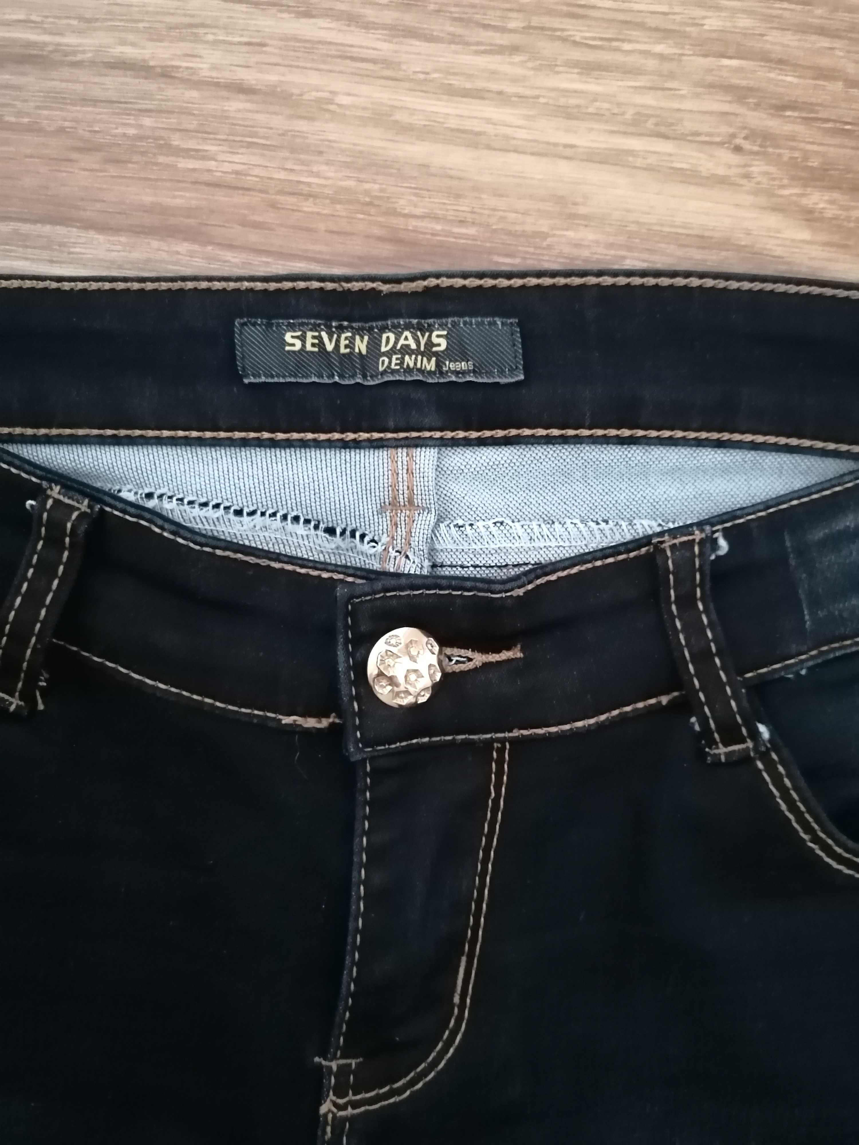 Elastyczne spodnie jeansowe XL (42) jak nowe