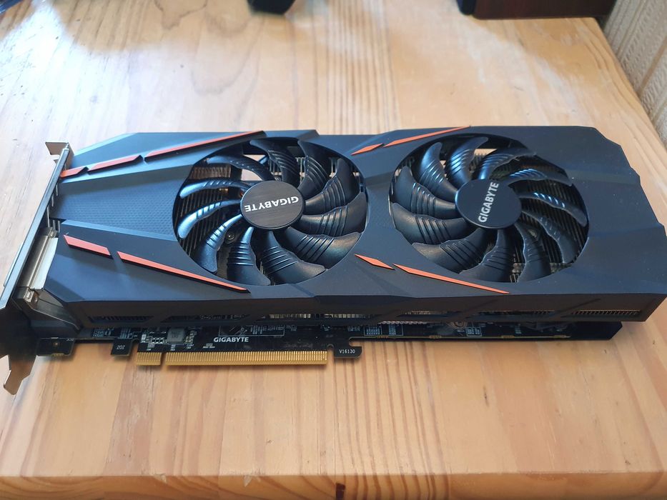 Відеокарта Gigabyte GeForce GTX 1060 6GB Gaming — відмінний стан
