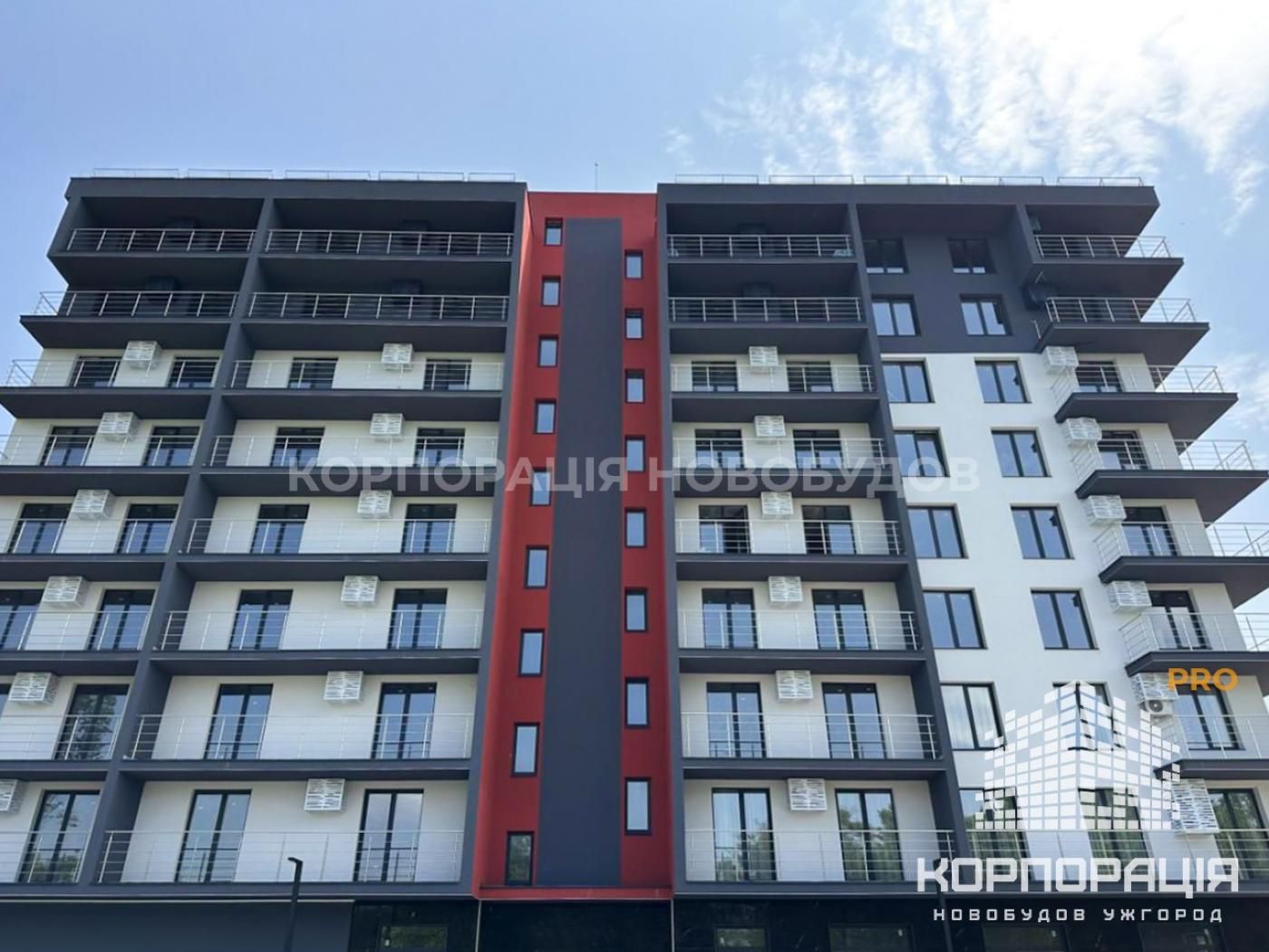 Продаж квартири-студії, всі меблі і техніка, новобудова біля Центру