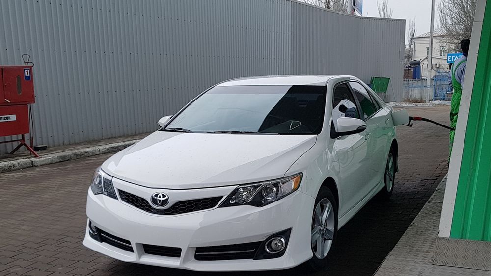 Лобове скло Camry 30 40 50 70 Вітрове