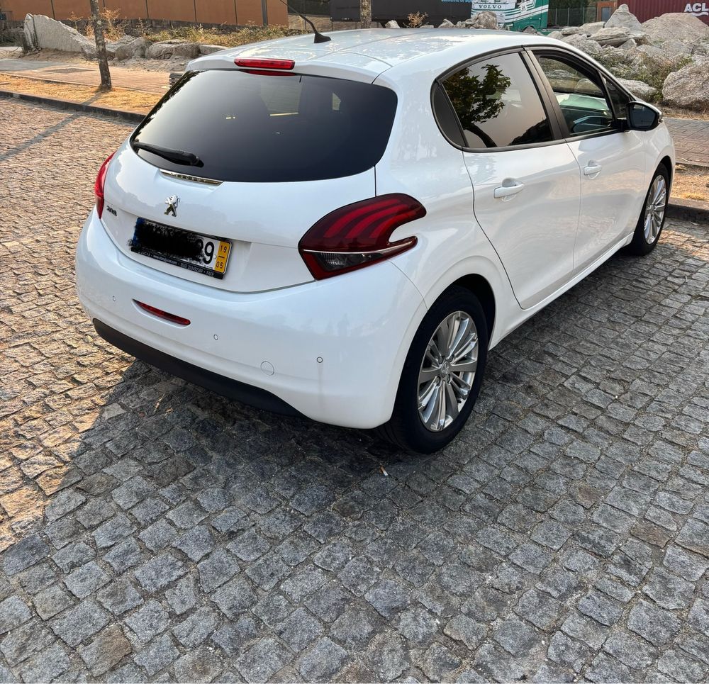 Peugeot 208 1.5 BlueHDi Signature