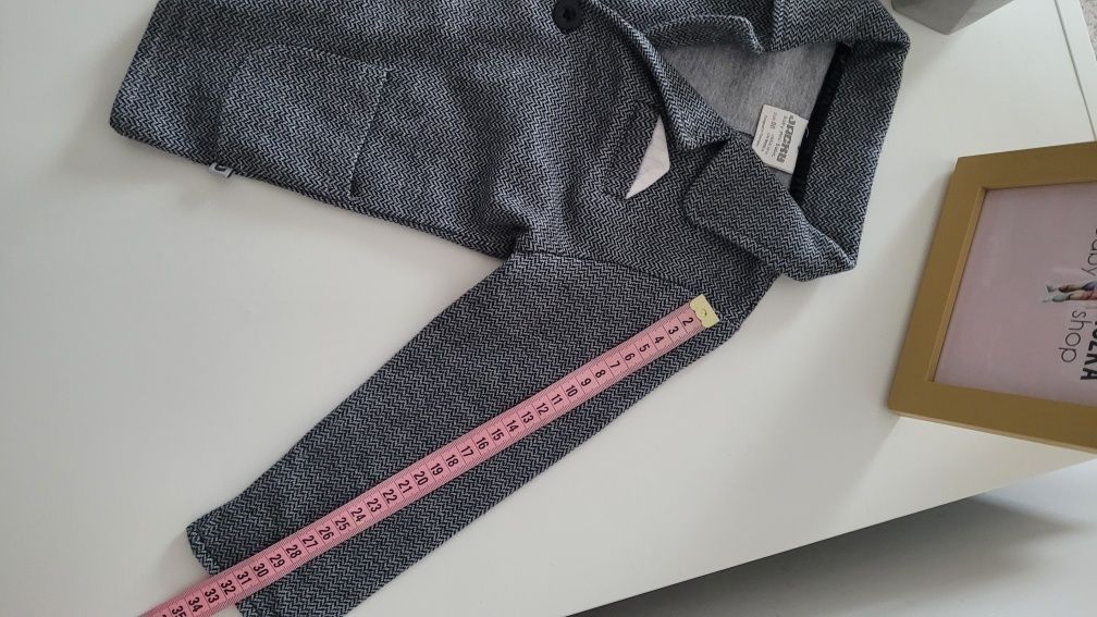 Фірмовий піджак в ідеалі(86 см(1.5-2 роки)