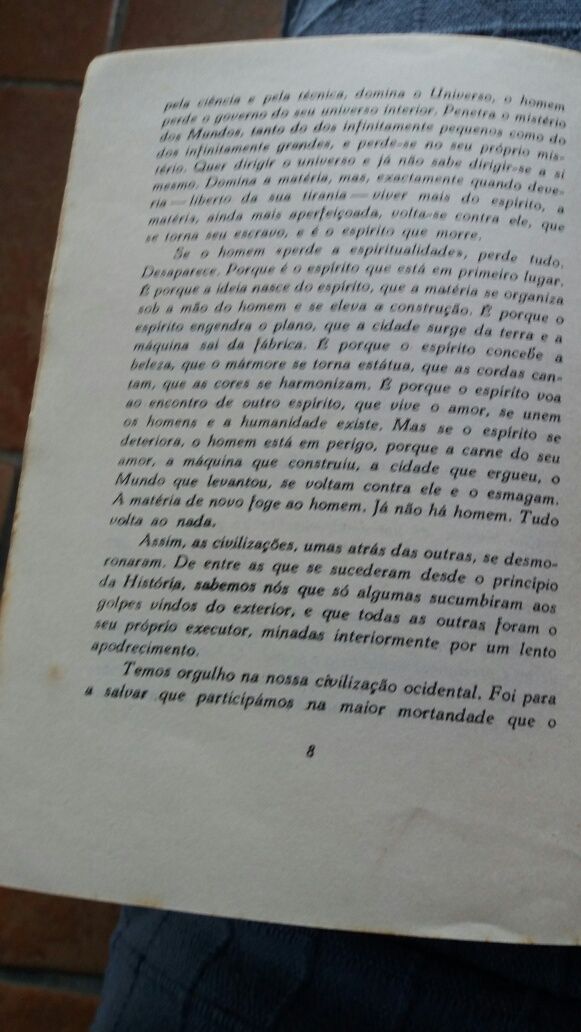 Livro "Construir" de Michel Quoist. Numero Ed. 467.Morais Editora