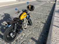 Moto Suzuki GN250